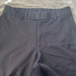 Izod Men's Navy Blue Golf Pants. Size 30 X 34